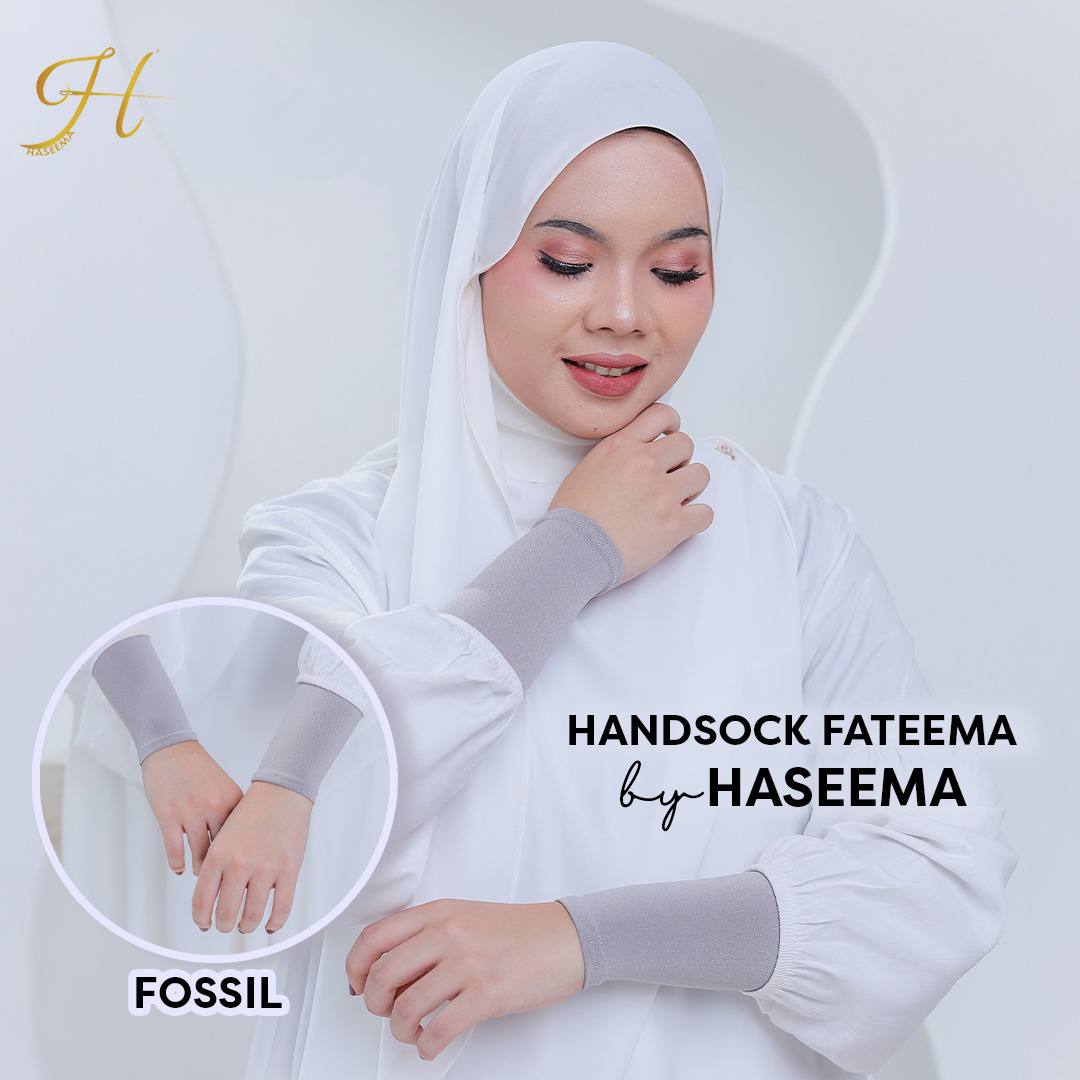 Handsock Fateema in Fossil