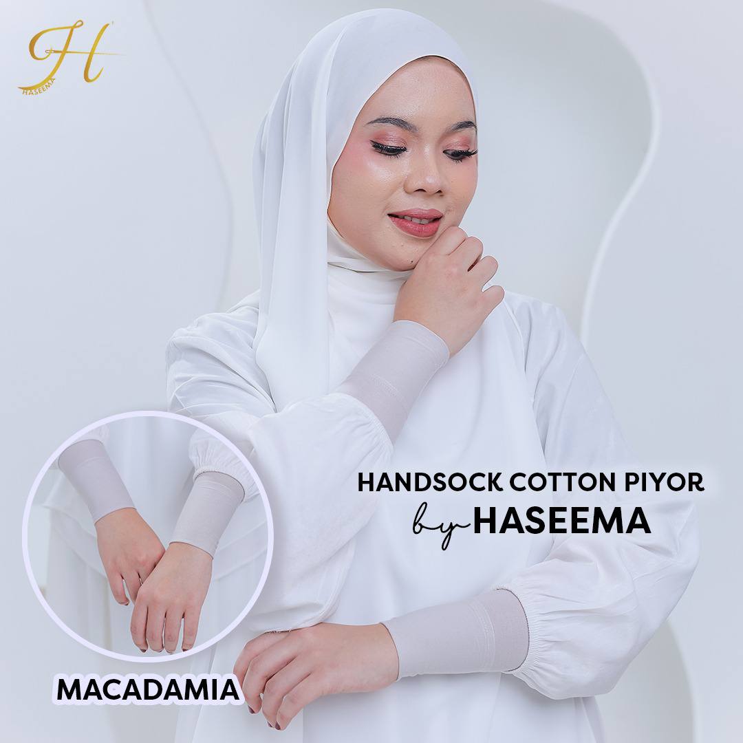Handsock Cotton in Macadamia
